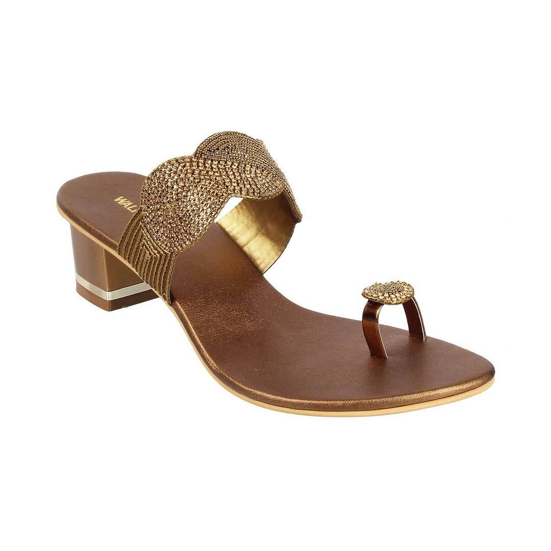 Metro Women's Chikoo Gold Synthetic Sandals 3-UK 36 (EU) (35-4770) :  Amazon.in: Shoes & Handbags