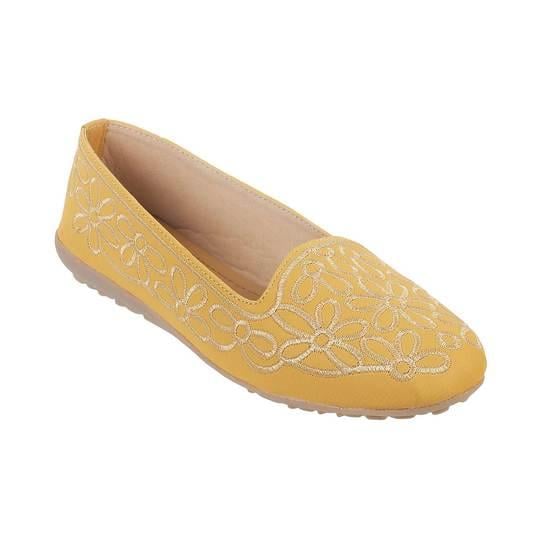Walkway Women Chiku Casual Ballerinas