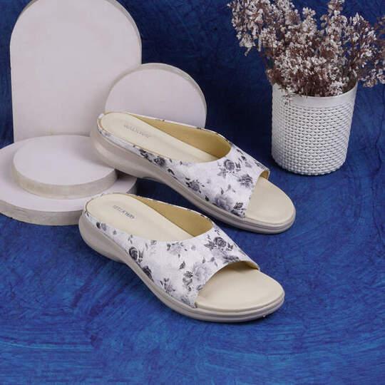 Walkway Women Silver Casual Mules